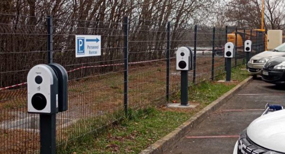 Installation de borne de recharge de véhicules IRVE