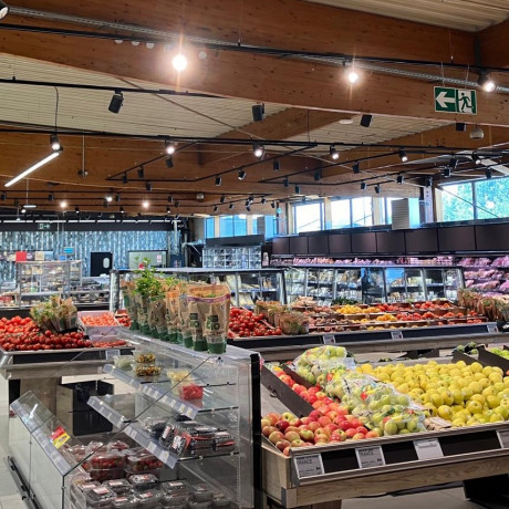 Rénovation complète électrique et éclairage Intermarché en site occupé à Belleville-en-Beaujolais