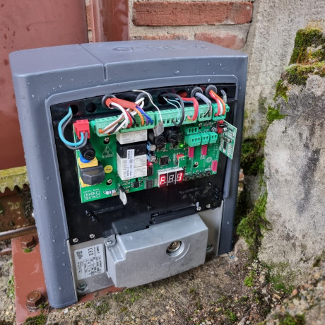Remplacement de motorisation de portail coulissant pour un particulier à  Châtillon-sur-Chalaronne